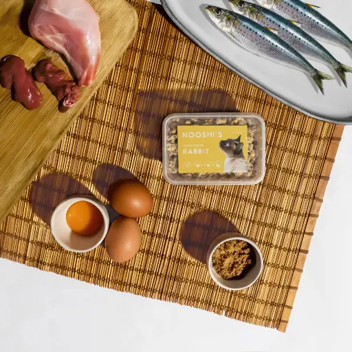 [2439] Nooshi’s Frozen Gently-Cooked Ground Rabbit Meal for Cats – 200g | 98% Rabbit Protein with Taurine & Superfoods